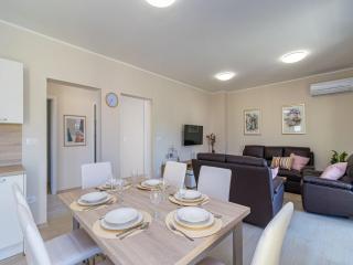 Elegant apartment in Medulin near beach - Medulin - 4