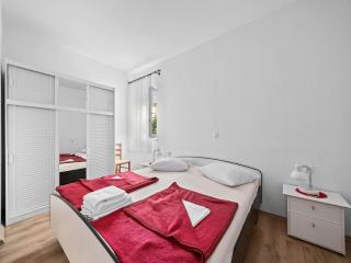 Serene seafront apartment in Rab island - Rab - 2