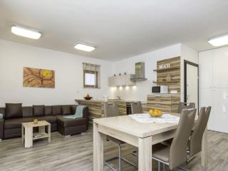 Charming apartment with pool in Banjole - Banjole - 2