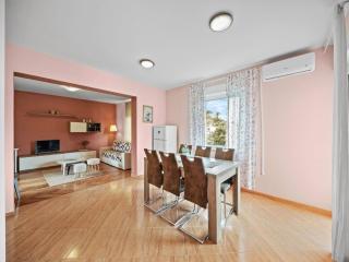 Family apartment in sunny island of Rab - Kampor - 3