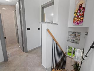 Holiday Home with garden, sea view - 4