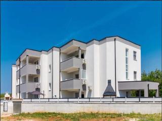 Apartment in Medulin with Pool near Bijeca Beach - 6