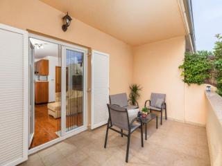 Charming pool apartment in Liznjan - Ližnjan - 6