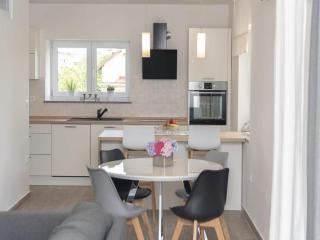 Picturesque holiday home in Fazana - Fažana - 8