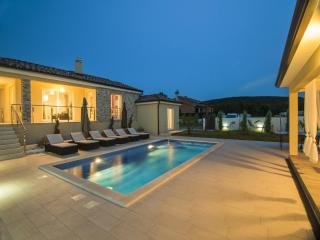 Gorgeous villa in Kapelica with Private Pool - Raša - 1