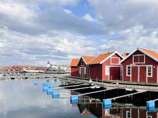 4 person holiday home in SKÄRHAMN - 4