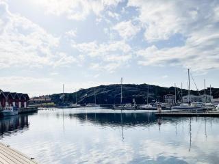 4 person holiday home in SKÄRHAMN - 5