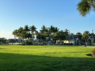 Resort-Style Home in Sandoval - Cape Coral - 7