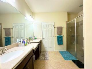 Resort-Style Home in Sandoval - Cape Coral - 6