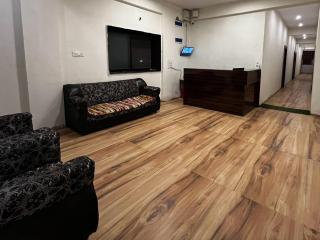 Super Hotel O Rajyog Resort - Dhule - 7