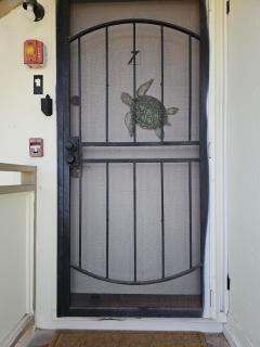 Comfort Location Reasonable Price 2 blocks 2 the beach - Kailua-Kona - 3