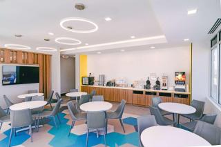 Microtel Inn & Suites by Wyndham Newark NY - Newark - 2
