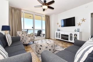Silver Beach Towers E402 - 1
