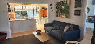 Classic Family Beach Bach - Tairua - 9