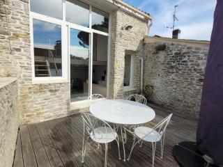 Maison lumière près plage avec terrasse, 2 chambres, BBQ, parking, linge fourni - FR-1-778-20 - Saint-Georges-dʼOléron - 6