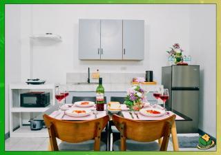 Central & Serene 1-Bedroom Stay with Breakfast - Città di Puerto Princesa - 2