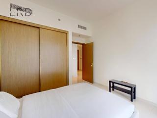 Waterfront 1 Bedroom Apartment - Private Beach - Emaar Beachfront - 1