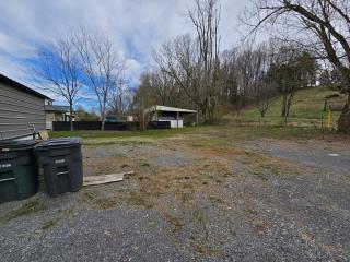 Salt Lick Creek Cottage - - 9