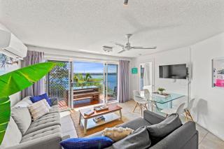 Reflections Holiday Apartments - Maroochydore - 1