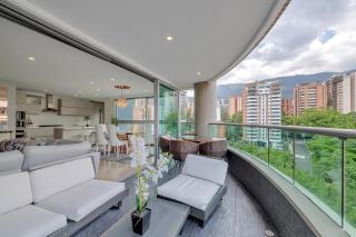 Modern & Spacious Apartment near Provenza - Medellín - 0