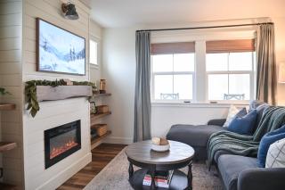 Prairie Cottage, a Fresh Farmhouse - Snohomish - 1