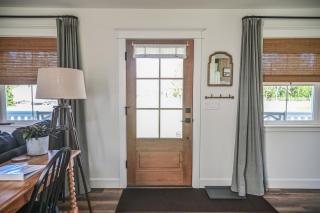 Prairie Cottage, a Fresh Farmhouse - Snohomish - 2