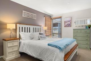 Outlook Escape by Ready Set Stay - BYO LINEN & TOWELS - Cowes - 3