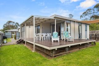 Outlook Escape by Ready Set Stay - BYO LINEN & TOWELS - Cowes - 9