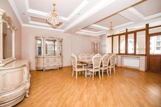 Mayrig building, 2 Bedroom large apartment with balcony - Erevan - 7