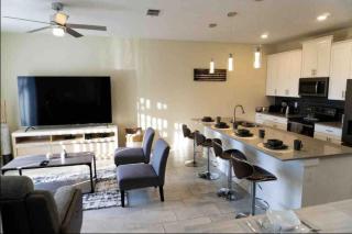 FREE Resort Fun! Private Pool! Near Theme Parks! - 4