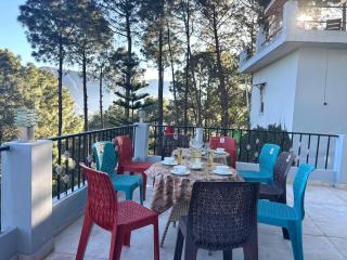 Luxe retreat Kasauli - 9