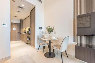 Near Dubai Miracle Garden Studio with Community Views Balcony, Legacy by Sunrise, Arjan-Dubailand by Deluxe Holiday Homes - 7