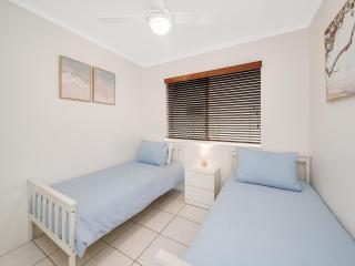 Beachcove unit 7 Bulcock Beach QLD - Caloundra - 1