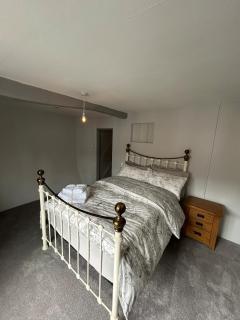 4 Bed Apartment The Windmill 16th Century Pub - Loughborough - 2