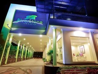 Riverstone Hotel and Cottage - Malang - 0