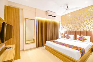 FabHotel Lake View Topsia - 4