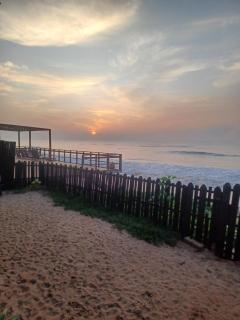 Adinam's Beach Retreat - Nyanyanu - 9