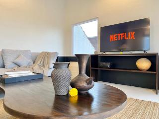 Kiana - Chic2BrEscape, Rooftop, View, Pool, NrBeachCafe, Canggu - 7