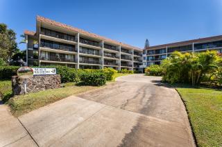 Beautiful Oceanview, Great Location Across the Beach - Wailea - 6