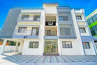 Super Hotel O Kalamassery Near Medical College - 3 BHK - Kakkanad - 0