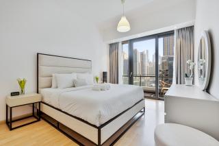 Dubai Marina View - 2BR APT with Pool & Gym - 9