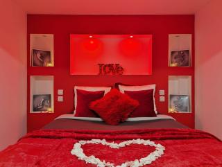 Love Room Perpignan Jacuzzi & Ambiance romantique - Villeneuve-de-la-Raho - 9