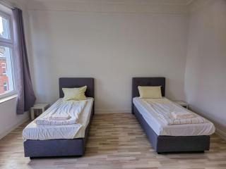 Großzügiges Apartment mit Balkon und 3 Schlafzimmern - Neumünster - 4
