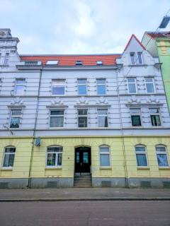 Großzügiges Apartment mit Balkon und 3 Schlafzimmern - Neumünster - 2