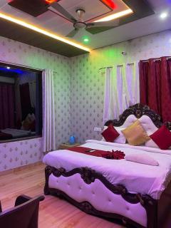 TheGod Gift Hotel - Orchha - 8