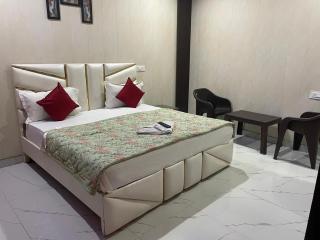 TheGod Gift Hotel - Orchha - 4