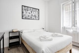 JOIVY Elegant Double Studios near Subway Station - Milan - 3