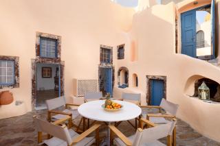 Iviscos Traditional House - Ia - 9
