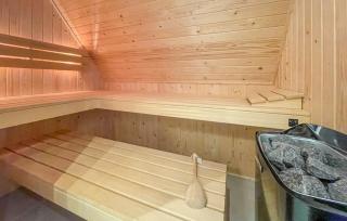 Luxe wellnesshuis Drenthe met sauna, whirlpool en omheinde tuin VP048 - 5