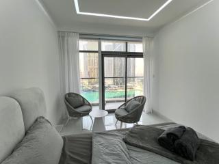 BRAND NEW luxury & modern in JLT - 8